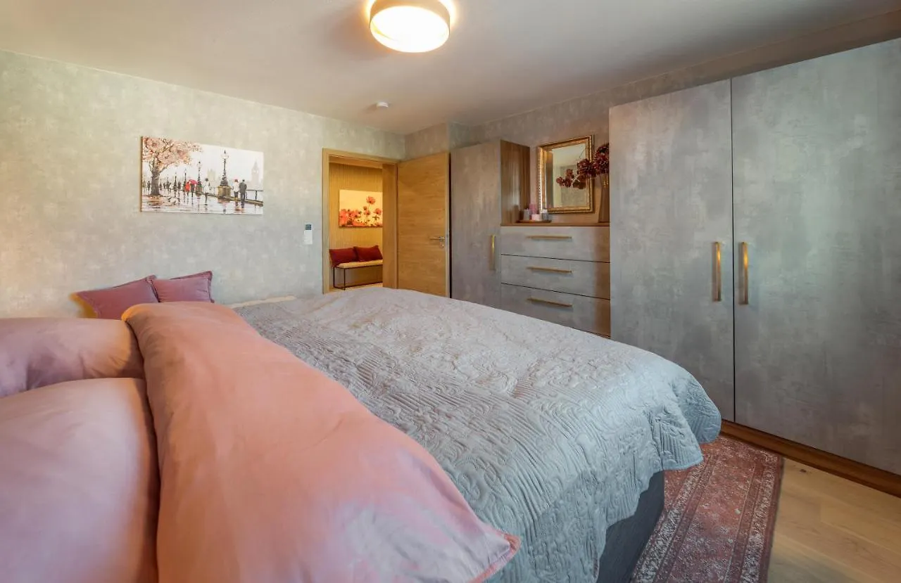 Berg Apartments Oberreichenbach  Germany